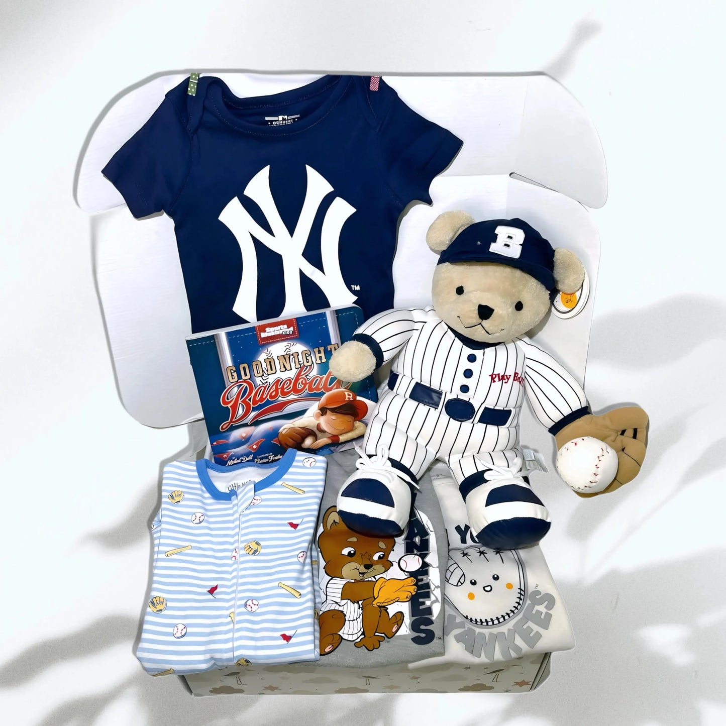 Baseball Baby Gift - New York Yankees MLB 0-3 Month