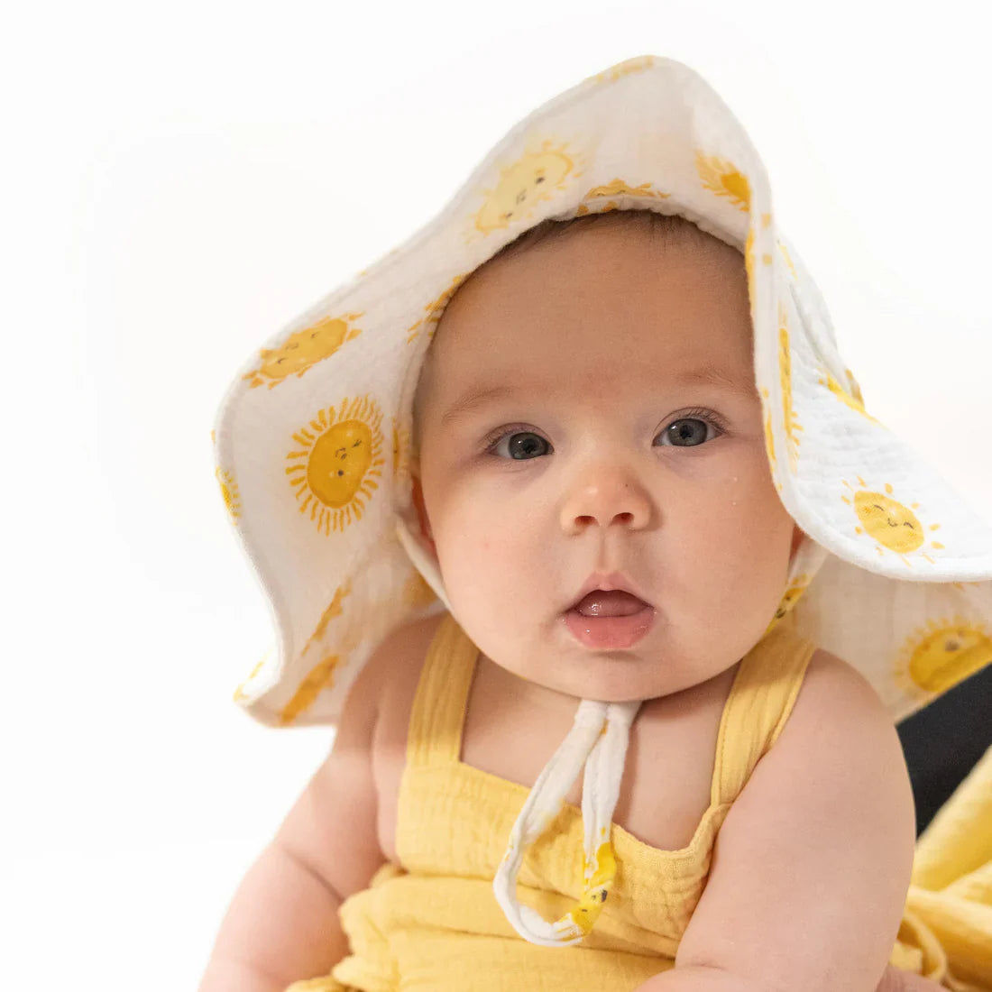 Gender Neutral Baby Gifts – Thoughtful Gifts for Everyone - Hey Baby Box