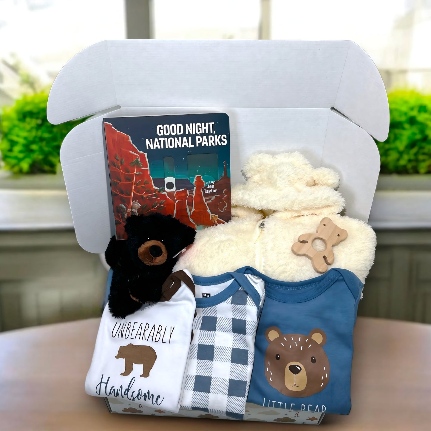 Bear National Parks Baby Gift Set - Hey Baby Box