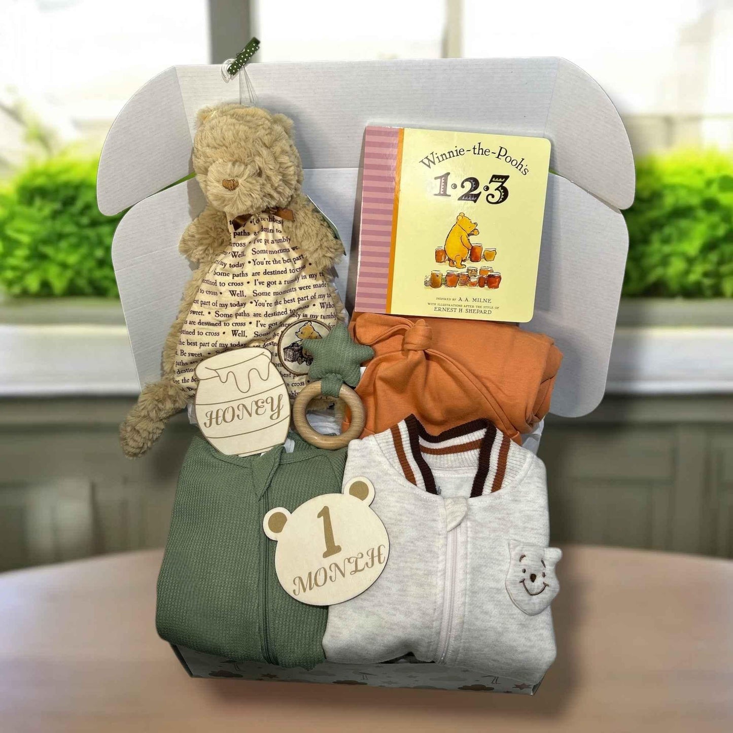 Winnie the Pooh Baby Gift Set - Sage Gender Neutral 3-6